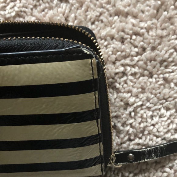 Kate Spade Wallet - Picture 5 of 7